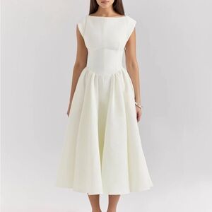 Elegant White Midi Dress